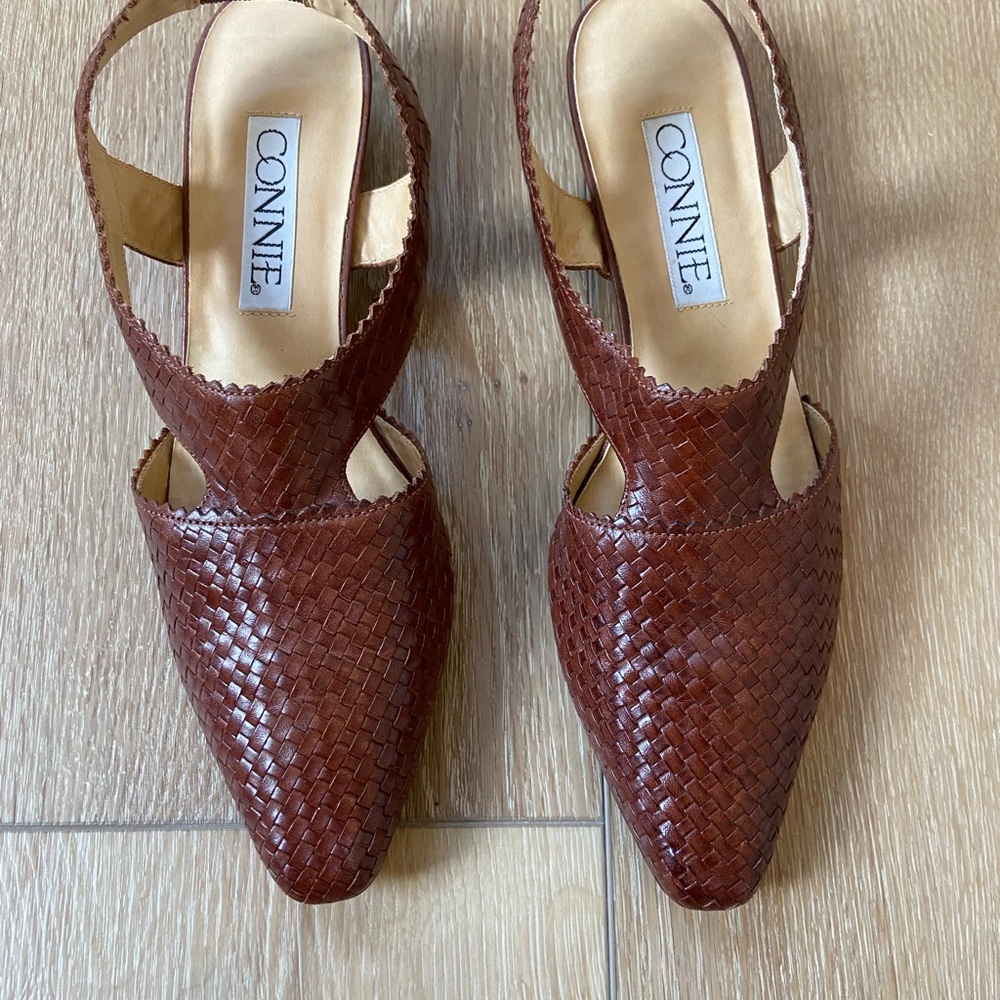 Connie Women's Brown Woven Shoes - Entangle 9B